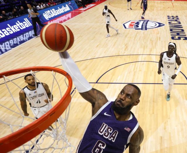 39岁詹皇有多强？准绝杀+疯狂攻筐：美国男篮真核